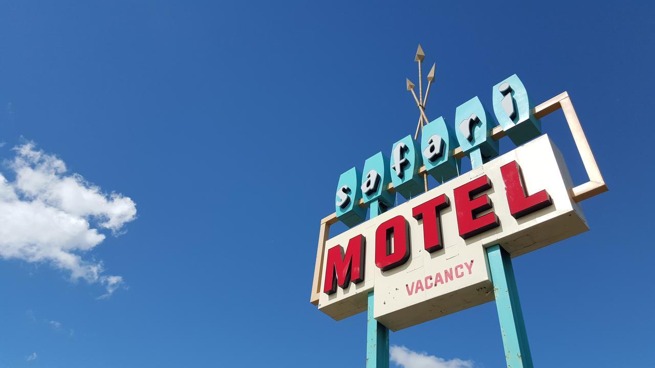 Safari Inn Motel Swift Current Exterior foto